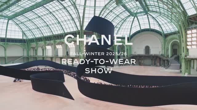 Показ коллекции Chanel осень-зима 2025-2026 смотреть онлайн