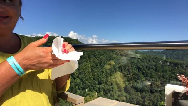 Когда на твою страну летят беспилотники, ты живёшь в защищённой России... смотреть онлайн