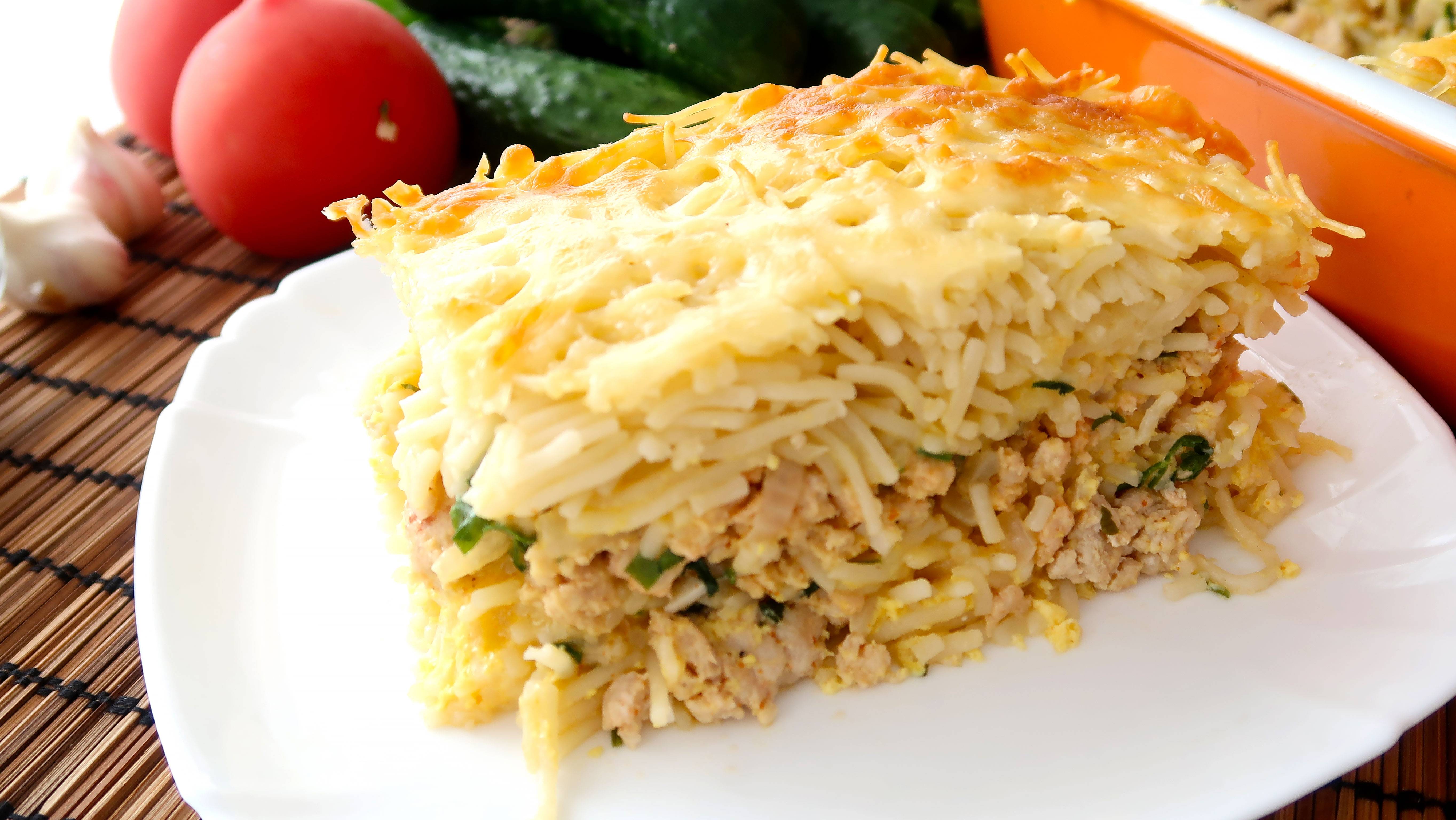 Лапшевник с фаршем в духовке – простое и вкусное блюдо русской кухни