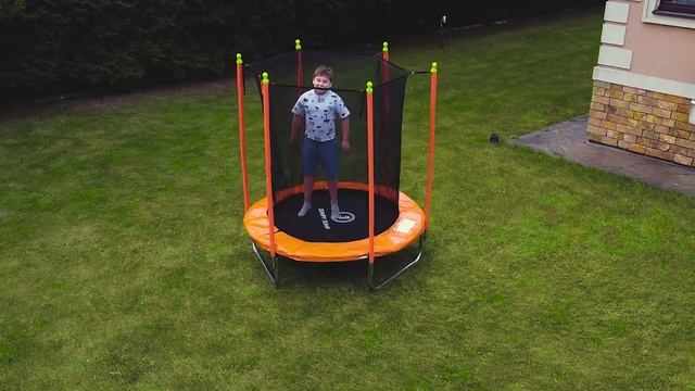 Батут с защитной сеткой Jumpy Jump 10FT смотреть онлайн