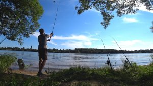 Рыбалка на Донки. Днём в жару. Все купаются