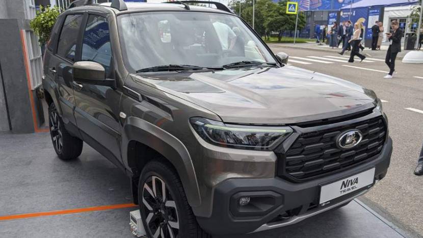 Стала известна цена обновленной Lada Niva Travel