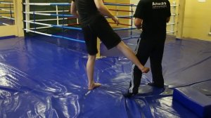 Как пробить Убойный Лоу Кик - Техника!