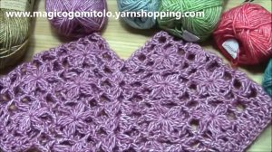 Вязаное крючком пончо с цветами для всех размеров