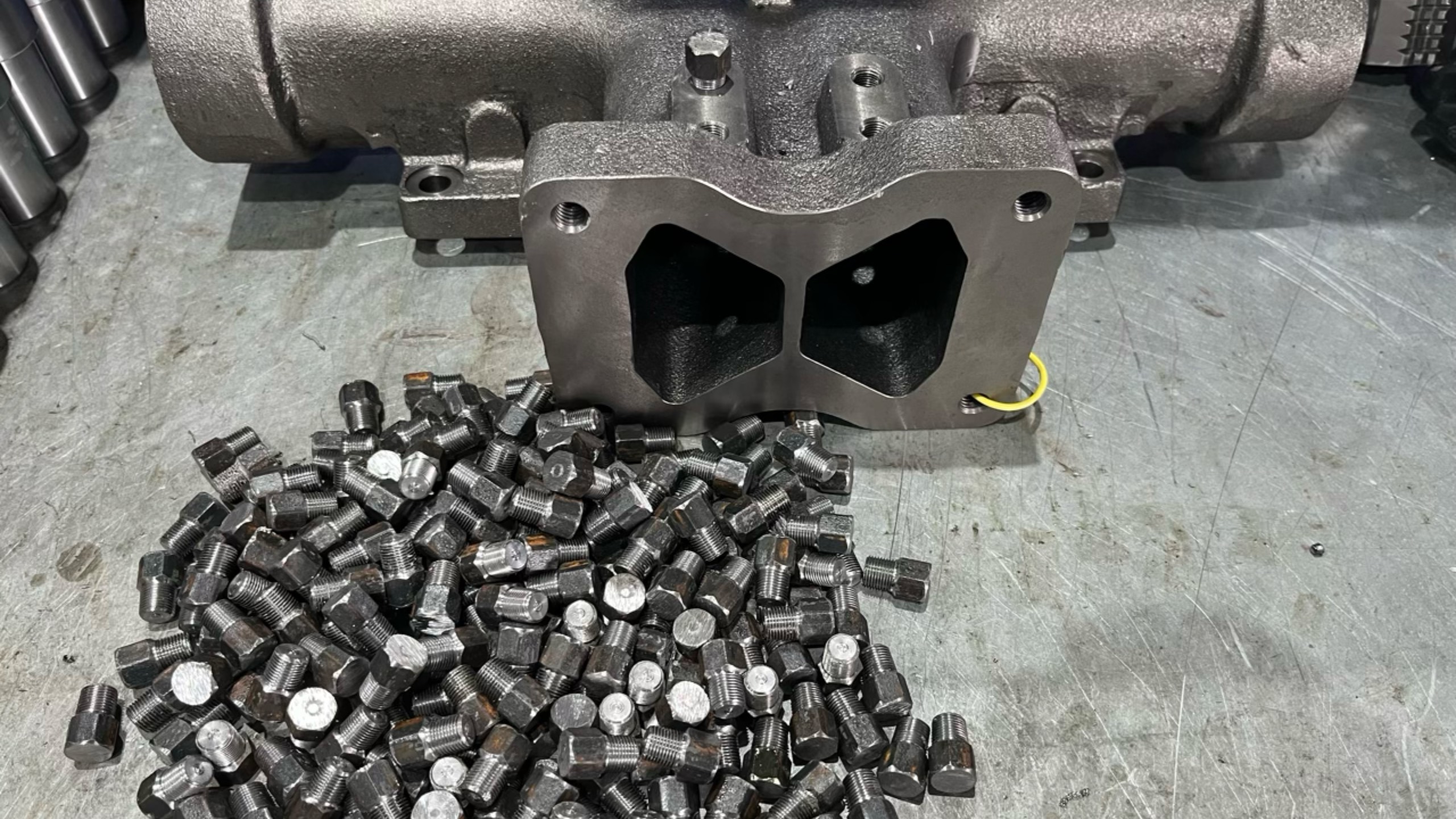 Коническая пробка для коллектора. смотреть онлайн