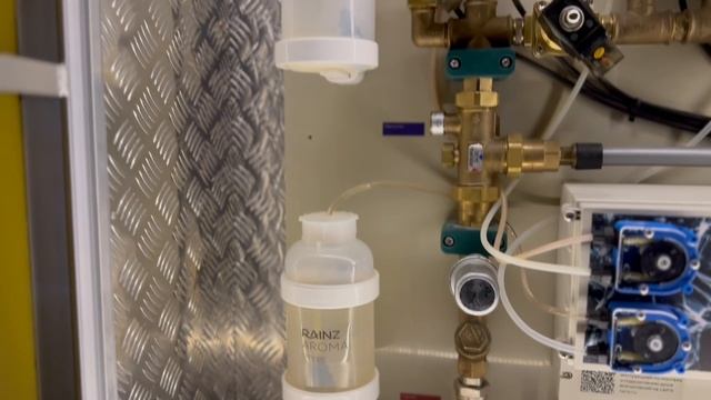 Обзор на Душ впечатлений в шоу-руме RAINZ