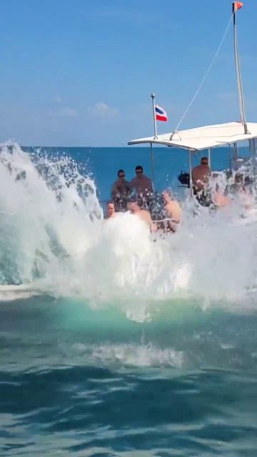 Титаник 2. Прыжок потопил яхту. смотреть онлайн