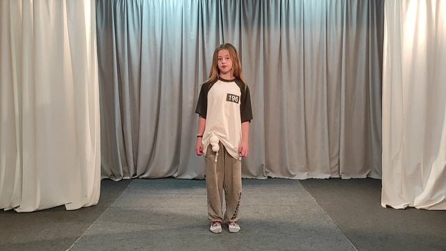 Стихотворение «Мадам Лиса Лисицына» Натали Самоний. Читает Арина Шмидт. смотреть онлайн