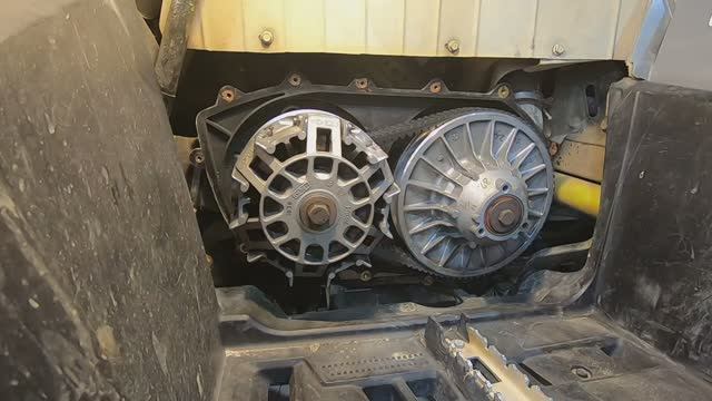 Плохо переключаются передачи BRP Can-Am Outlander 650 XMR смотреть онлайн