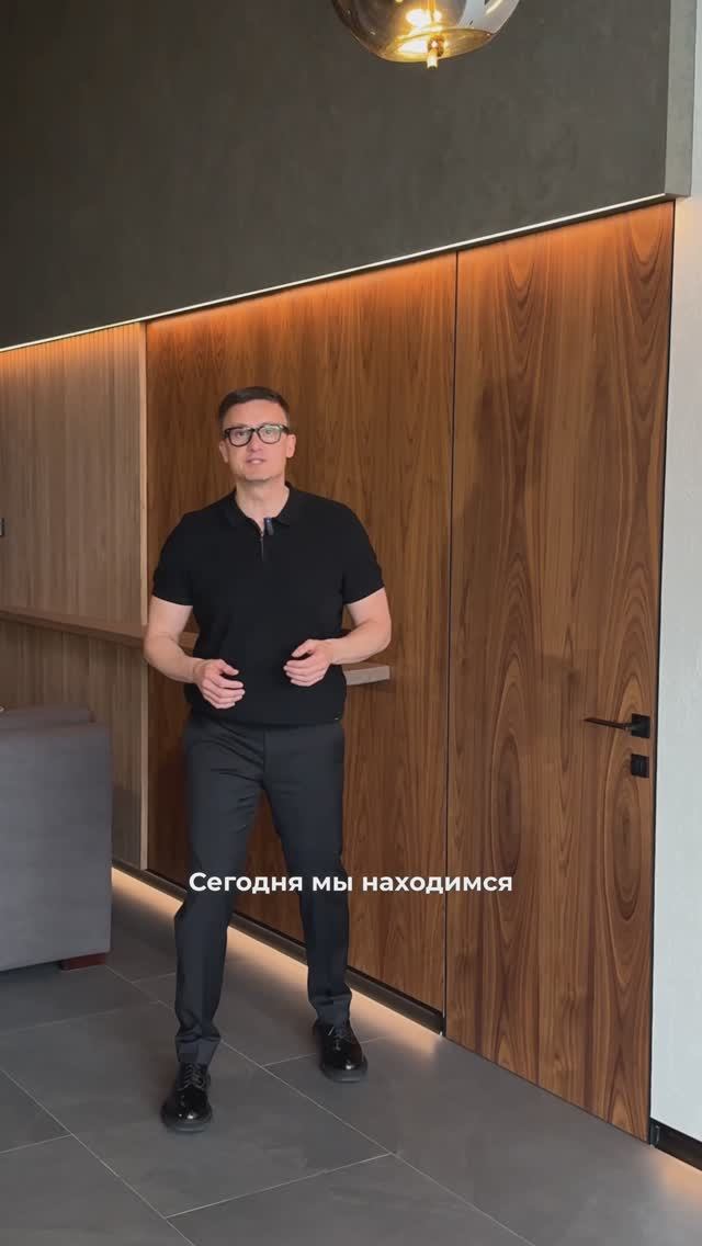 Обзор реализованного проекта загородного дома, в котором установлены двери и стеновые панели DORIAN