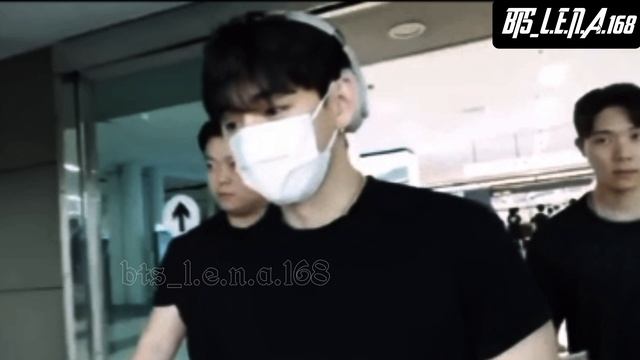 Тэхен вернулся в Корею смотреть онлайн