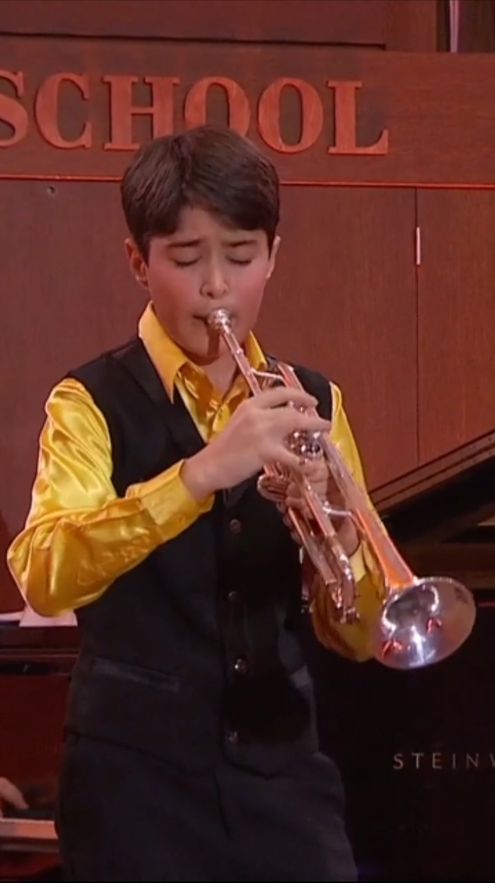 В.Пескин Поэма н.2,
Филипп Яровой,12 лет, труба,
Партия ф-но Светлана Мамченко. смотреть онлайн