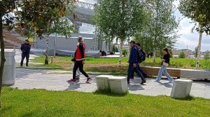 Парк Зарядье Москва «Стеклянная кора» на холме концертного зала Зарядья  на 8, 5 тысяч кв. метрах