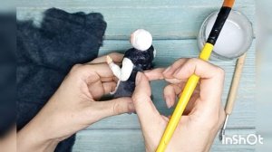 Бабуся Ягуся, ватная игрушка, часть 5. Меховой жилет из льняной окрашенной ваты