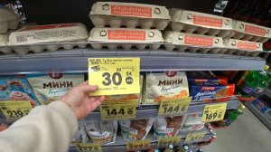 Белый низкорослый клевер бывает разным. Американе … а американе…у вас есть такое ?  А у нас есть 😂