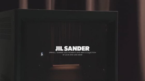 Показ коллекции Jil Sander весна-лето 2025