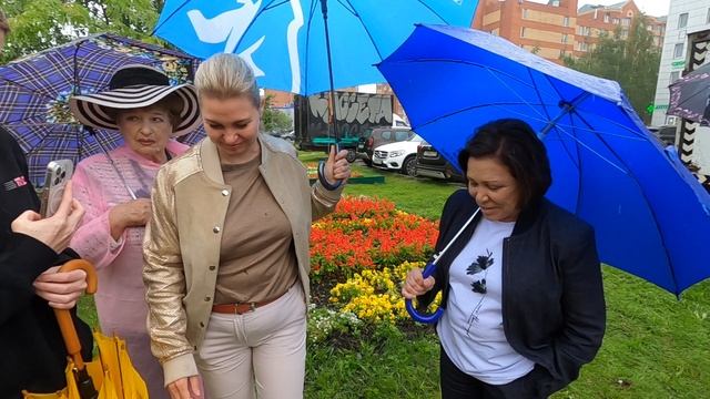 Интервью для жителей Дмитрова в дождливый день смотреть онлайн