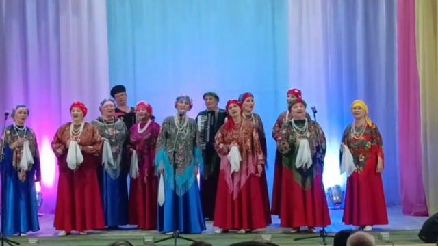 Народный хор Родные напевы По тропе смотреть онлайн