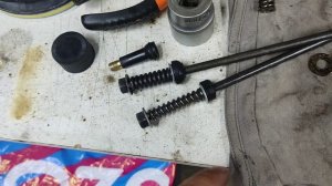 Устраняем стук при отскоке дешёвой китайской вилки велосипеда!