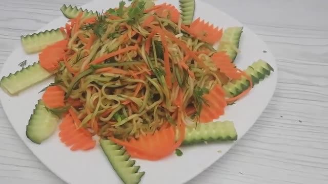 САЛАТ Из МОЛОДОГО КАБАЧКА перед которыми НИКТО не устоит!!СРАЗУ Готовила 2 РАЗА И ВСЕ Равно МАЛО👍 смотреть онлайн