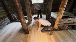 Самый большой дом под землей. Пол готов. Скоро новоселье. Осень близко