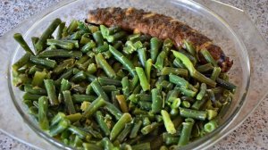 Запечённая скумбрия с фасолью