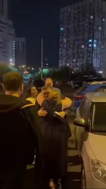 Лидера азербайджанской диаспоры, жёстко задержанного в Екатеринбурге, отпустили домой Шахина Шихлин смотреть онлайн