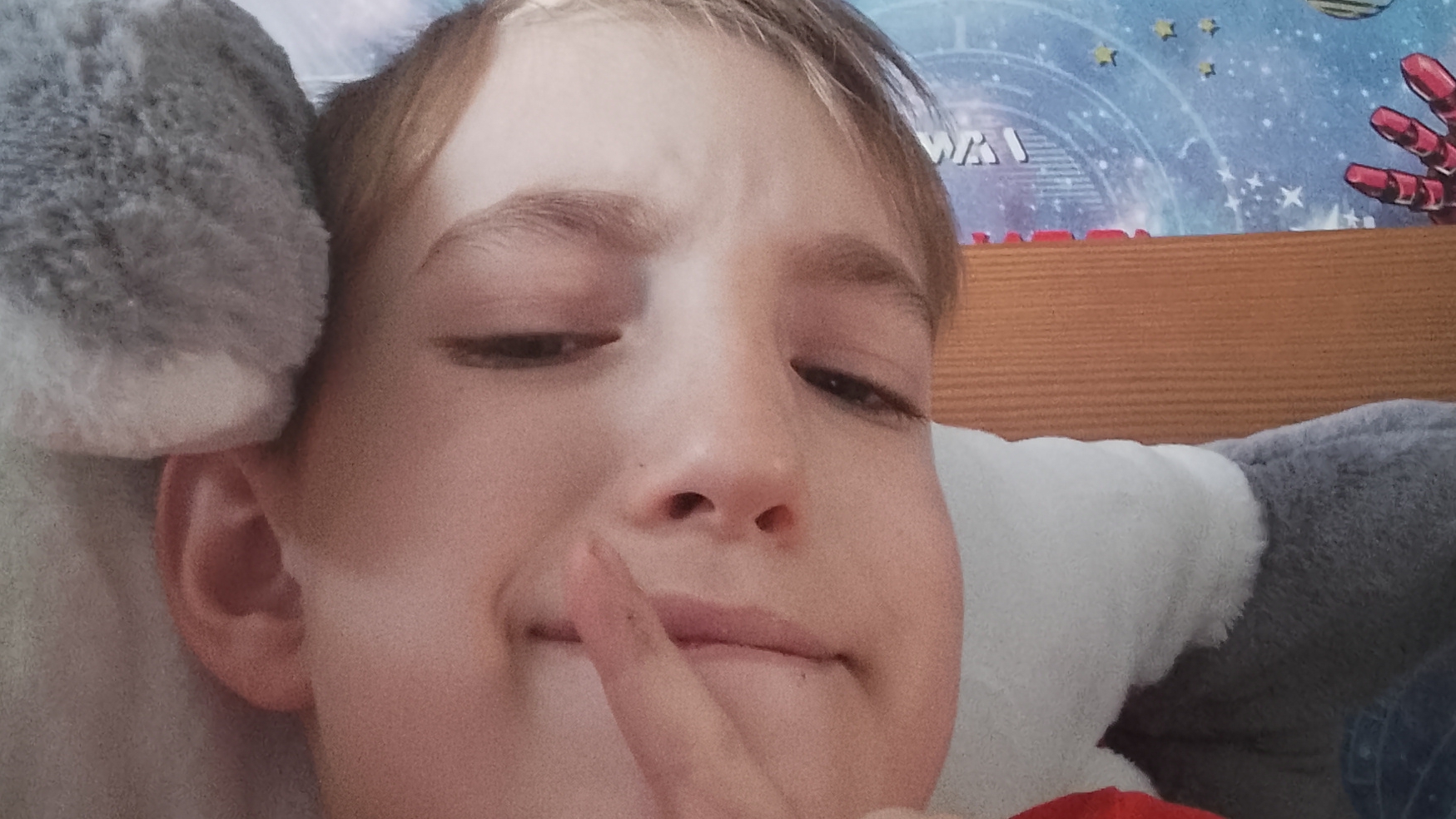 Хочешь роблоксы я тебе расскажу как их получить!