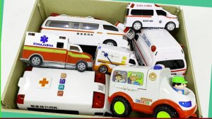 Мультики для малышей. Яркие машинки скорой помощи. Перевозка автомобилей с помощью прицепов