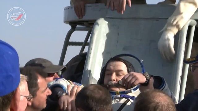 Посадка космической капсулы СОЮЗ ТМА 11М смотреть онлайн