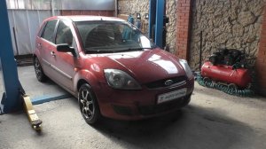 Замена подушек двигателя на Ford Fusion 1,4 Форд Фьюжн 2007 года