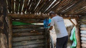 Дом под землей уходит под землю. Подарок Женьку. Мясо на палке