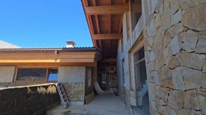 Шикарный посёлок в стиле шале на склоне горы