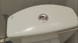 Кнопка смывного бачка западает Устраняем оч просто