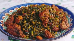 Чесночные стрелки с курицей