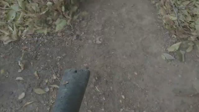 Воздуходувка Мобил К. Мини обзор и уборка в саду листвы. Как завести двигатель 2т. смотреть онлайн