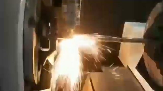 резка ножек стула на 3х патронном лазере Weber