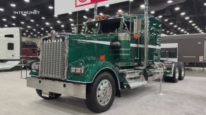 Kenworth W 900 2025