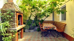 Сдаю свои классные домики и номера в Алуште в 5 мин. от моря +79780651320 Юрий