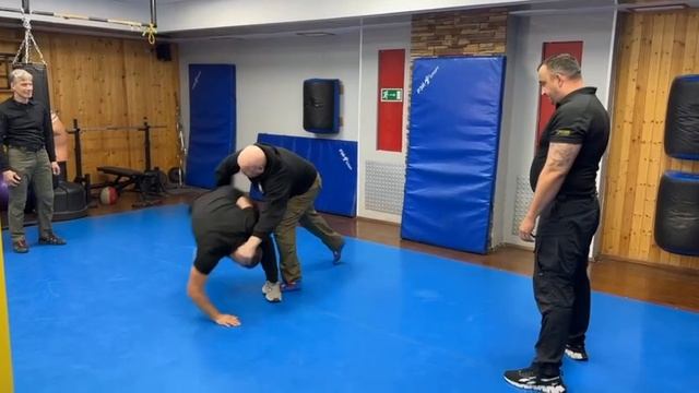 Видео с занятия по физической подготовке (программа ПП Телохранитель) смотреть онлайн