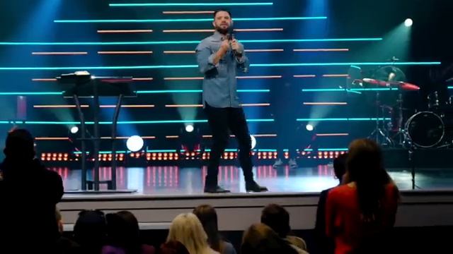 "Чудо придёт Сверхъестественно - Обычно!.. Теперь почерпни.." / Стивен Фуртик смотреть онлайн