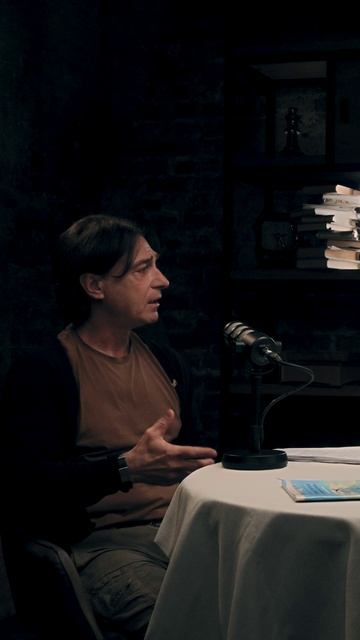 БРЭД ПИТТ И ТОМ КРУЗ В РОССИИ 😲 КОГДА ХОЛОД НЕ ПОМЕХА ДЛЯ ФАНАТОВ #голливуд #интервью #шоу #фанат смотреть онлайн