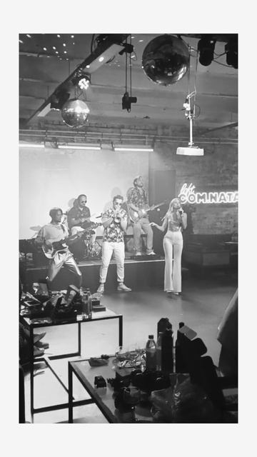 Малый зал у метро Балтийская (наб. Обводного канала)