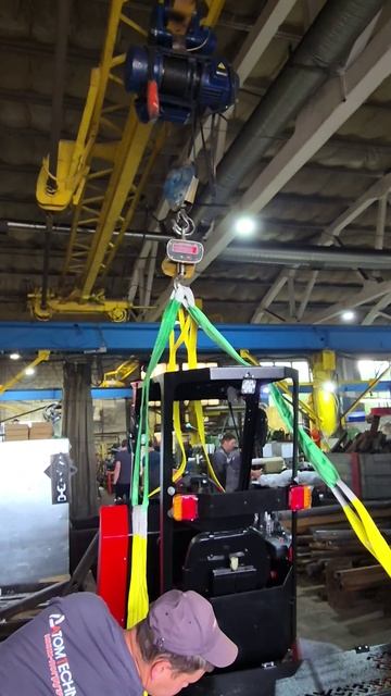 Сколько весит шарнирно сочлененный погрузчик АТ-600? Узнаем?! #погрузчик #excavator #пермь смотреть онлайн