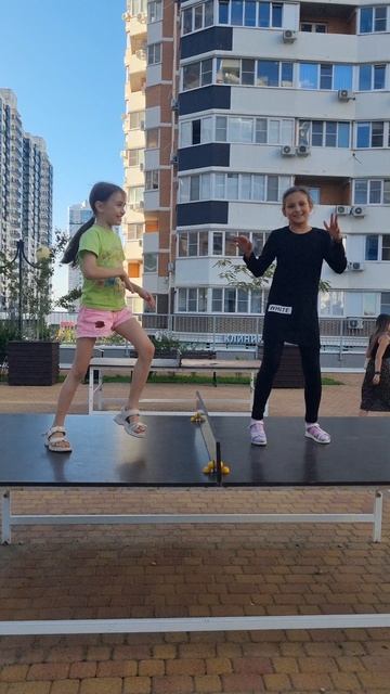 Танцуем с Таей новый тренд! смотреть онлайн