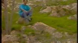 Farhad Darya  مهربانی سخت میخواند به چشمانت