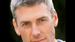 песня Юрия Визбора Спокойно товарищ, спокойно. исполнитель Николай Пожидаев.