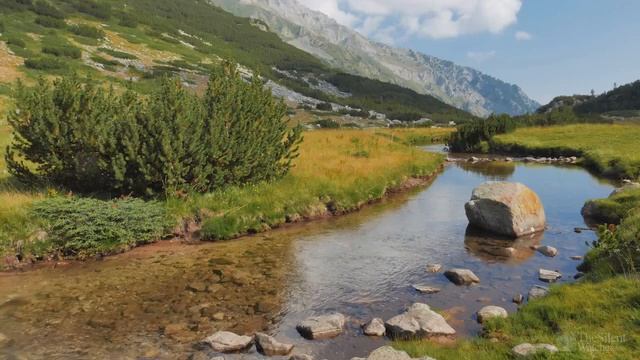 Высокие+горы+-+звуки+природы.+Природа.+Реки,+Озёра,+Луга,+Горизонты.+Живая+Природа-00.05.07.053-00.0 смотреть онлайн