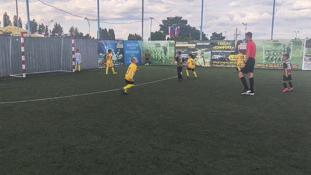 Первенство г. Таганрога по футболу. ЖФК "Ростов" (2017) - ФК "А.Карнаухова"(2018) 1:7 03.07.2025