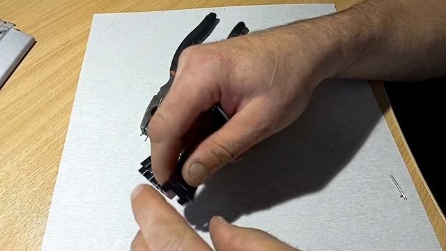 Как укоротить браслет на часах.